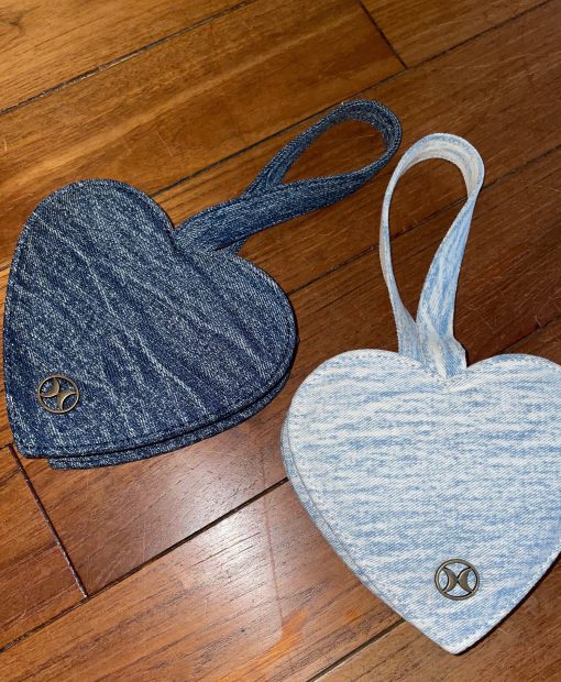 Alternative view of IN STOCK | HEART SHAPED DENIM HANDLE MINI BAG - 2COLORS