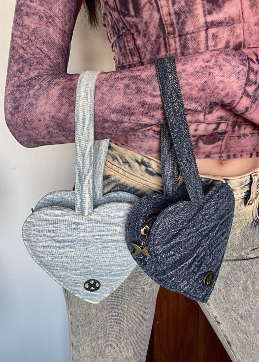 IN STOCK | HEART SHAPED DENIM HANDLE MINI BAG - 2COLORS
