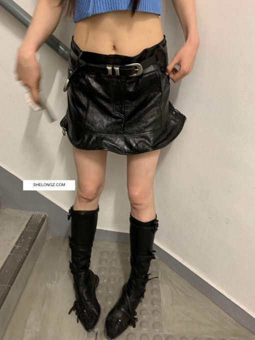 IN STOCK | Vera Grained faux leather skirt