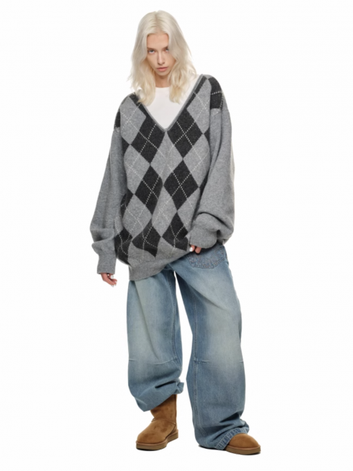 Alternative view of IN STOCK | GRAY ARGYLE LOOSE SWEATER – 2COLORS