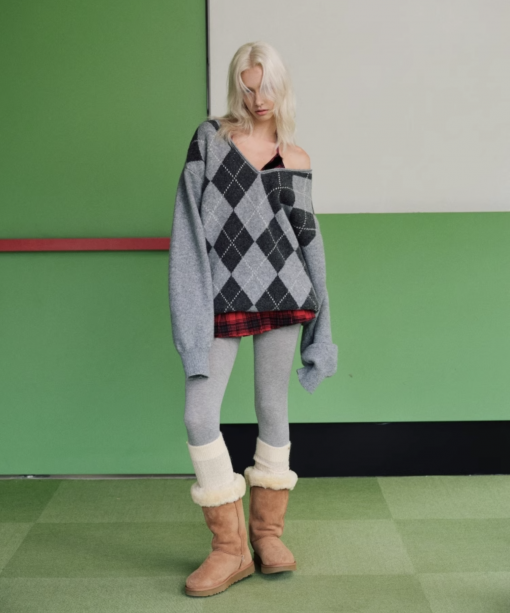 IN STOCK | GRAY ARGYLE LOOSE SWEATER – 2COLORS