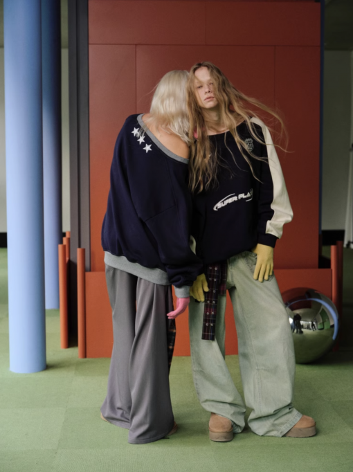 Alternative view of IN STOCK | SONIC SWEATSHIRT - 2COLORS