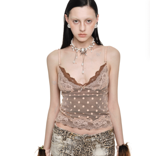 IN STOCK | QUINN LACE TOP