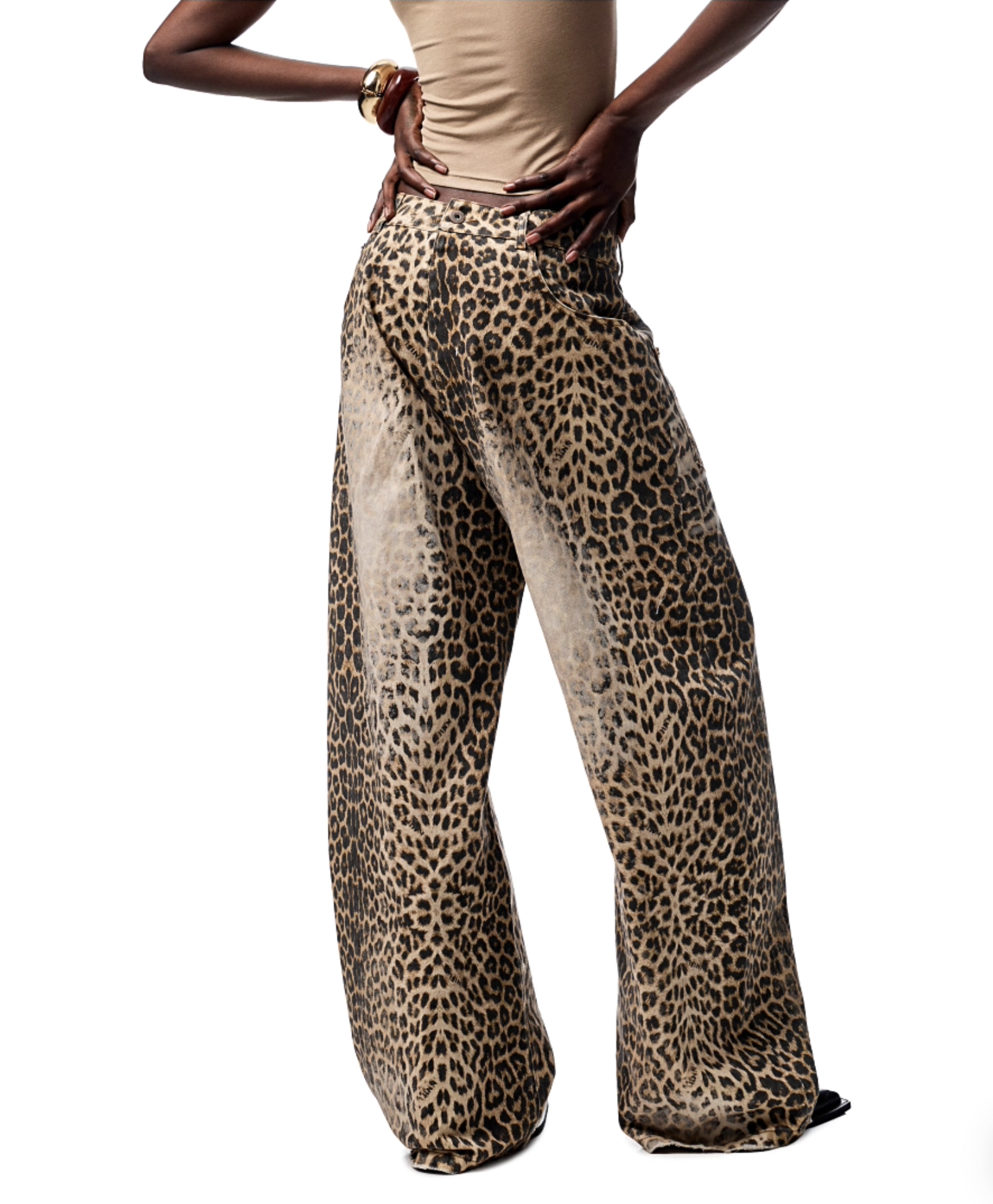 IN STOCK | CHU WASHED LEOPARD WIDE-LEG JEANS - Image 7