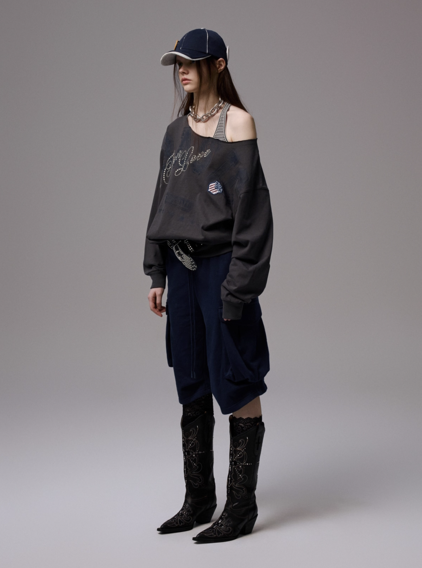 IN STOCK ♱ PENELOPE OFF SHOULDER SWEATSHIRT -- 2colors - Image 24