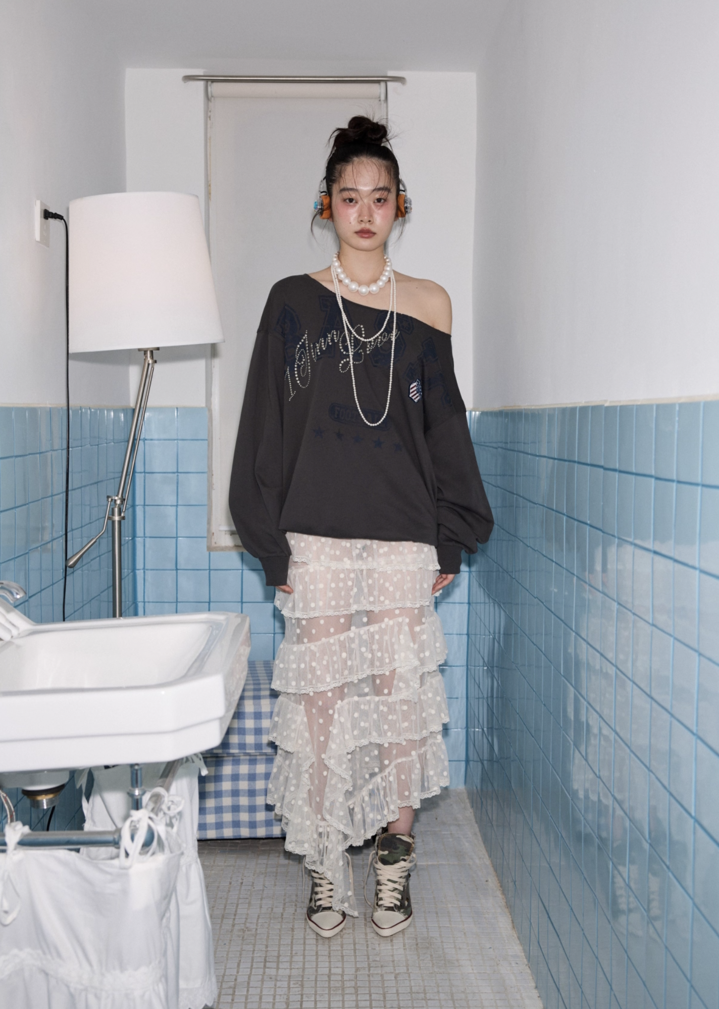 IN STOCK ♱ PENELOPE OFF SHOULDER SWEATSHIRT -- 2colors - Image 3