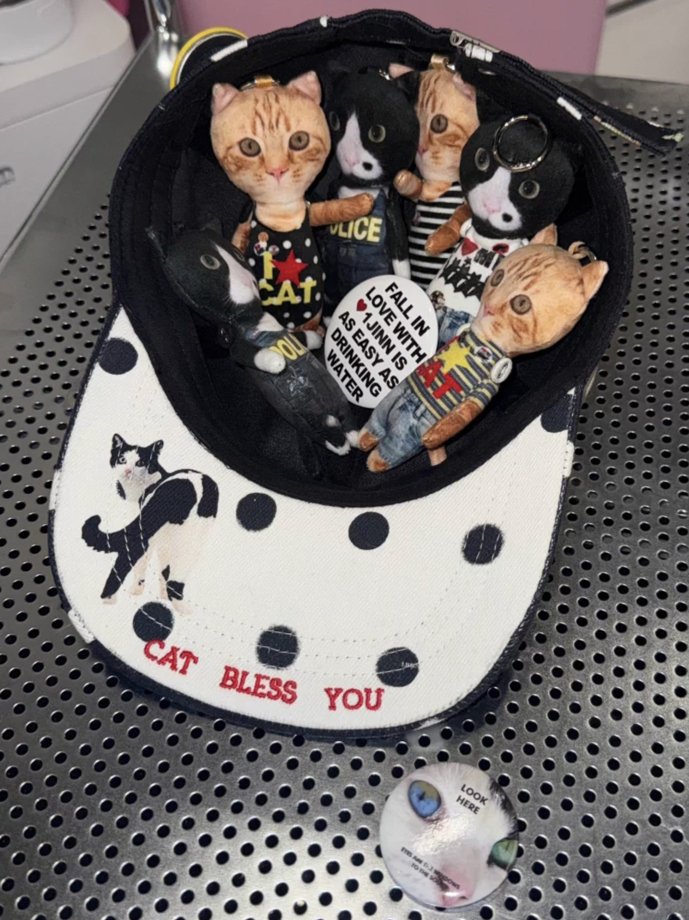 IN STOCK ♱ POLKA DOTS POP CAP + PLAYFUL REMOVABLE PIN BADGES - Image 8