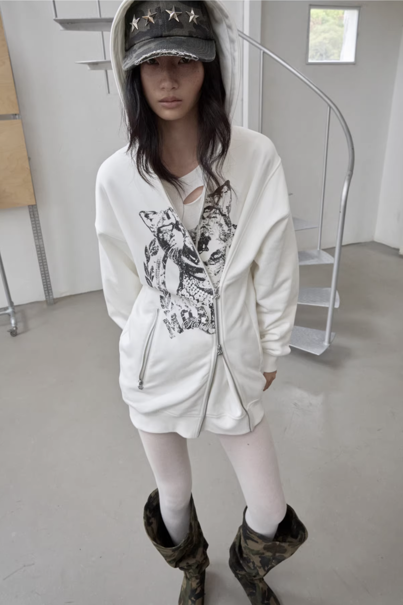 IN STOCK ♱ DISTRESSED STAR-STUDDED BASEBALL CAP ♱ GREEN CAMOUFLAGE - Image 7