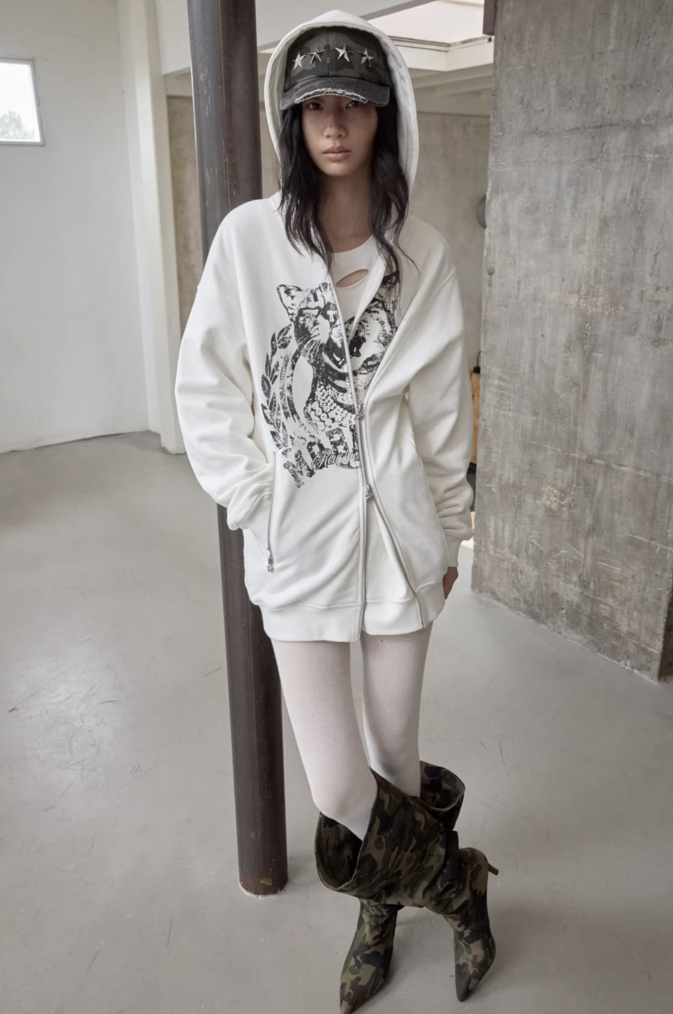 IN STOCK ♱ DISTRESSED STAR-STUDDED BASEBALL CAP ♱ GREEN CAMOUFLAGE - Image 8