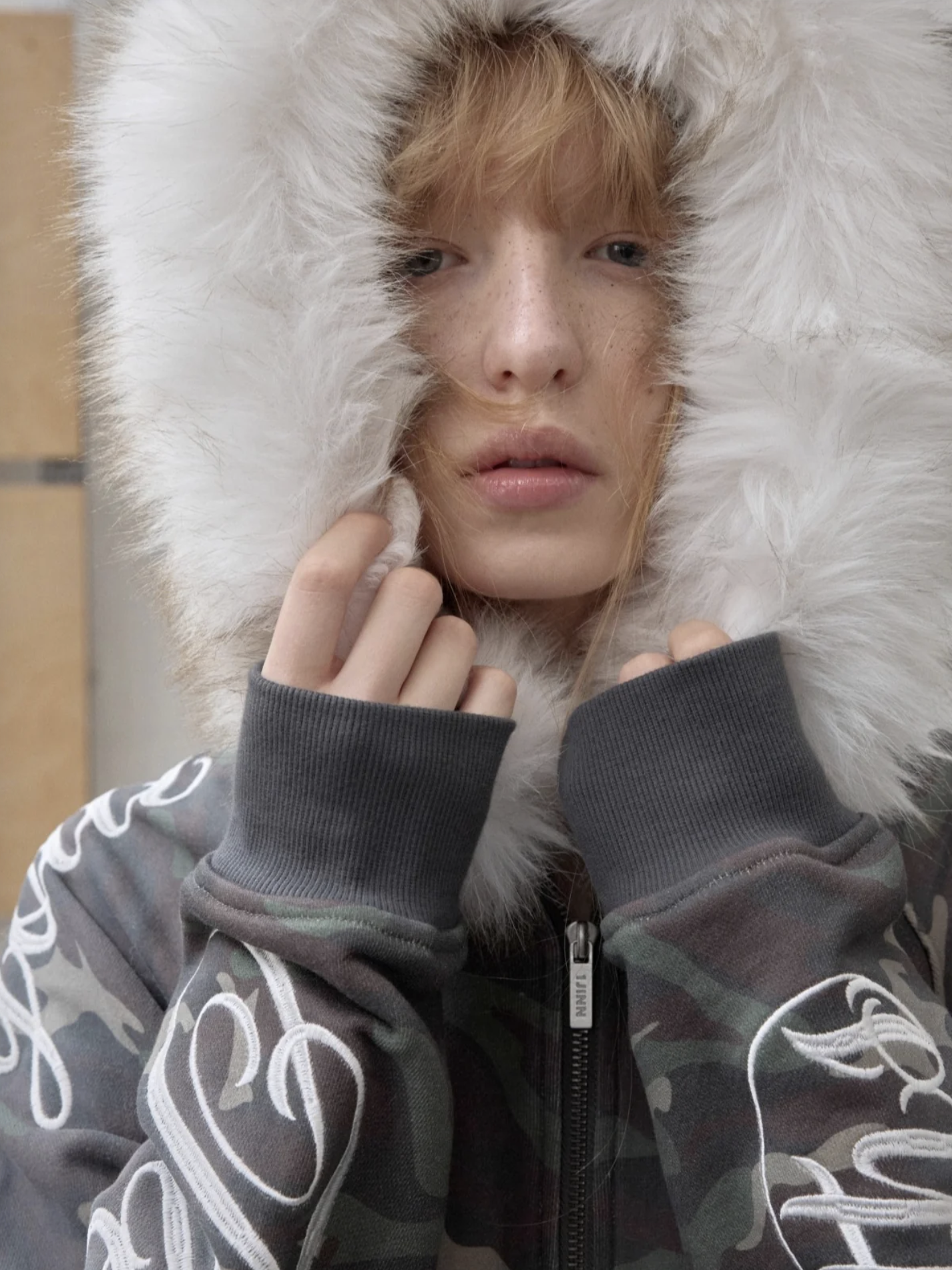 IN STOCK ♱ FAUX-FUR HOODED SWEATSHIRT❗️DETACHABLE HOOD❗️& SWEATPANTS SET - Image 4