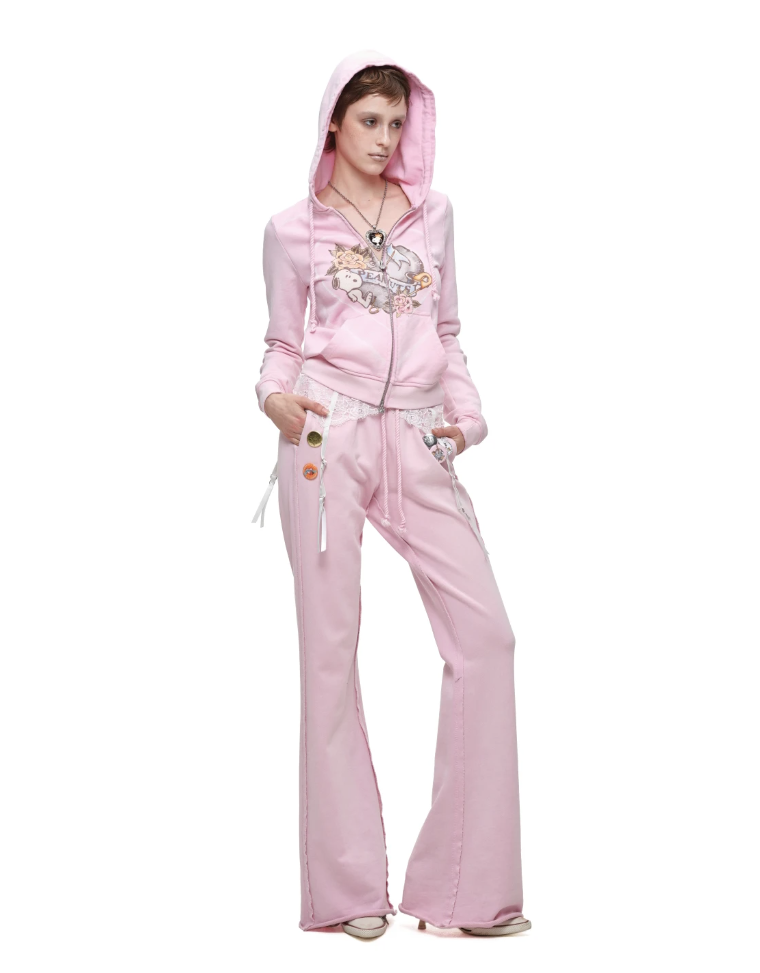 IN STOCK ♱ 1JINN x SNOOPY ੯‧̀͡⬮ PEANUTS VINTAGE HEART GRAPHIC ZIP HOODIE & LOUNGE PANTS - PINK - Image 15