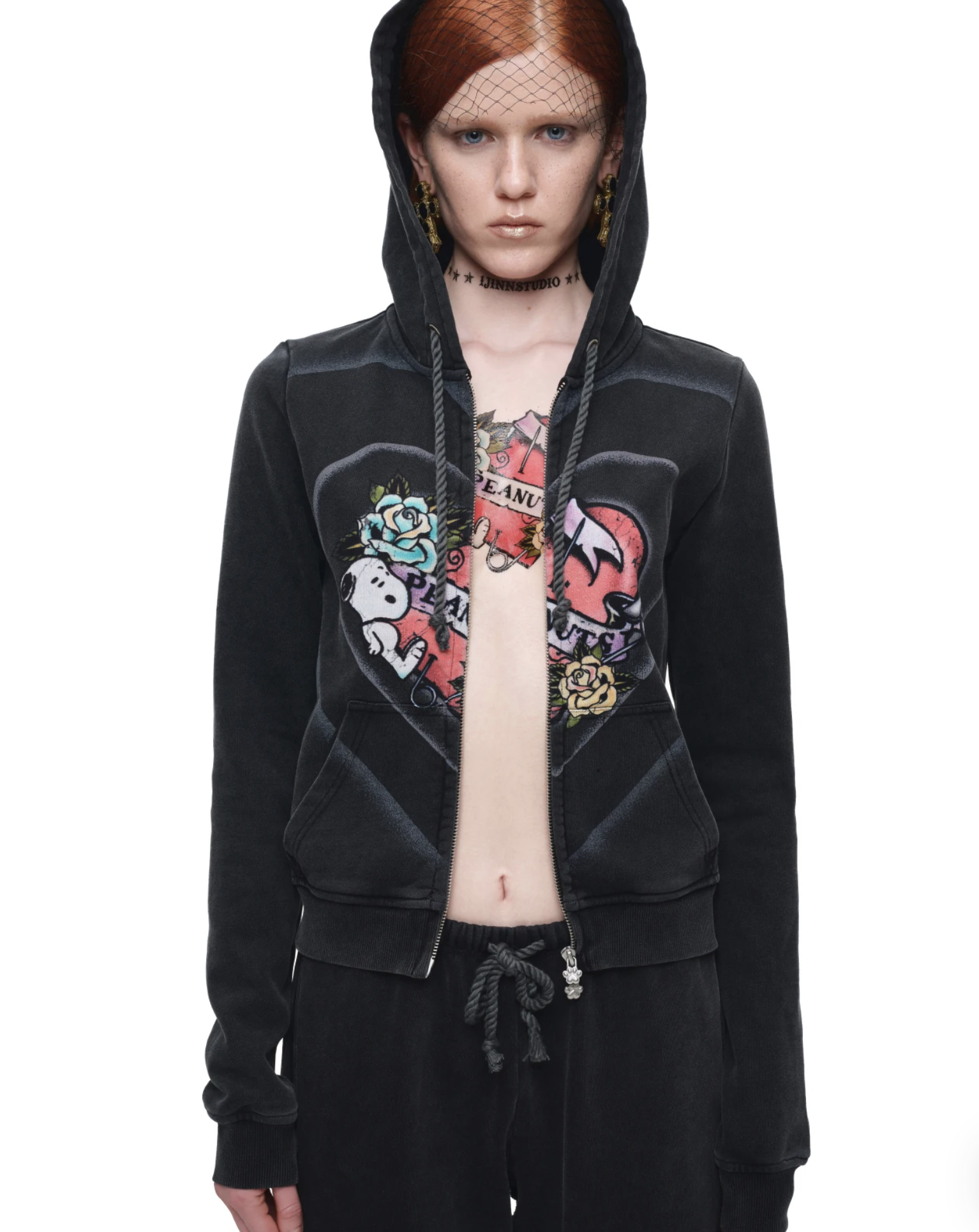 IN STOCK ♱ 1JINN x SNOOPY ੯‧̀͡⬮ PEANUTS VINTAGE HEART GRAPHIC ZIP HOODIE & LOUNGE PANTS - WASHED BLACK - Image 14