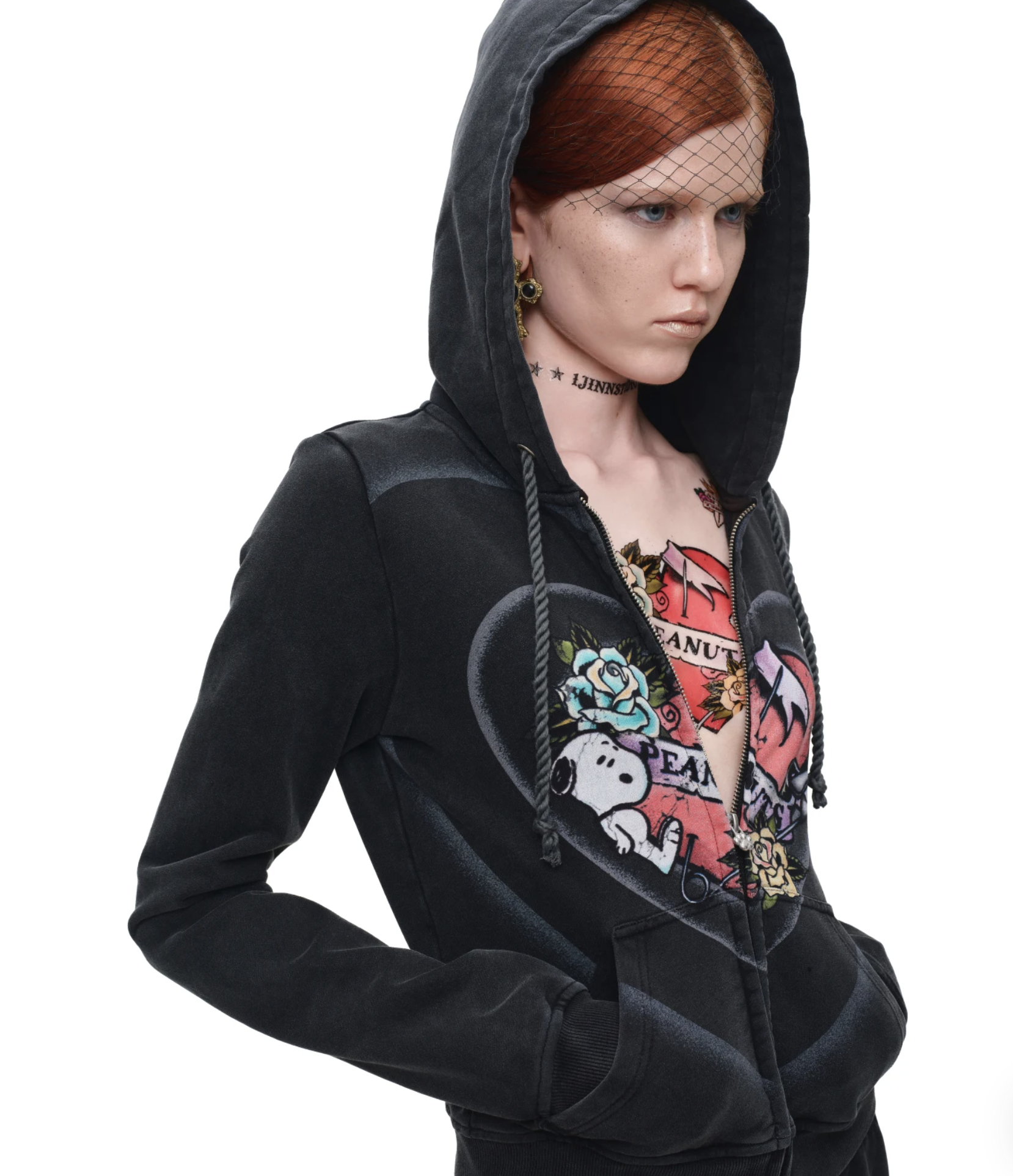 IN STOCK ♱ 1JINN x SNOOPY ੯‧̀͡⬮ PEANUTS VINTAGE HEART GRAPHIC ZIP HOODIE & LOUNGE PANTS - WASHED BLACK - Image 16