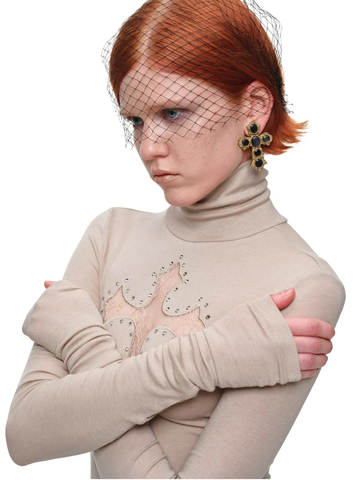 1JINN lace cross rhinestone turtleneck