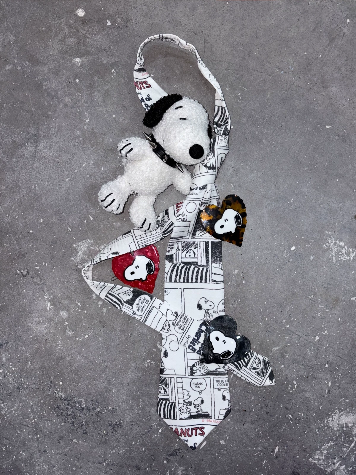 1jinn snoopy peanuts heart acetate hair claw 12