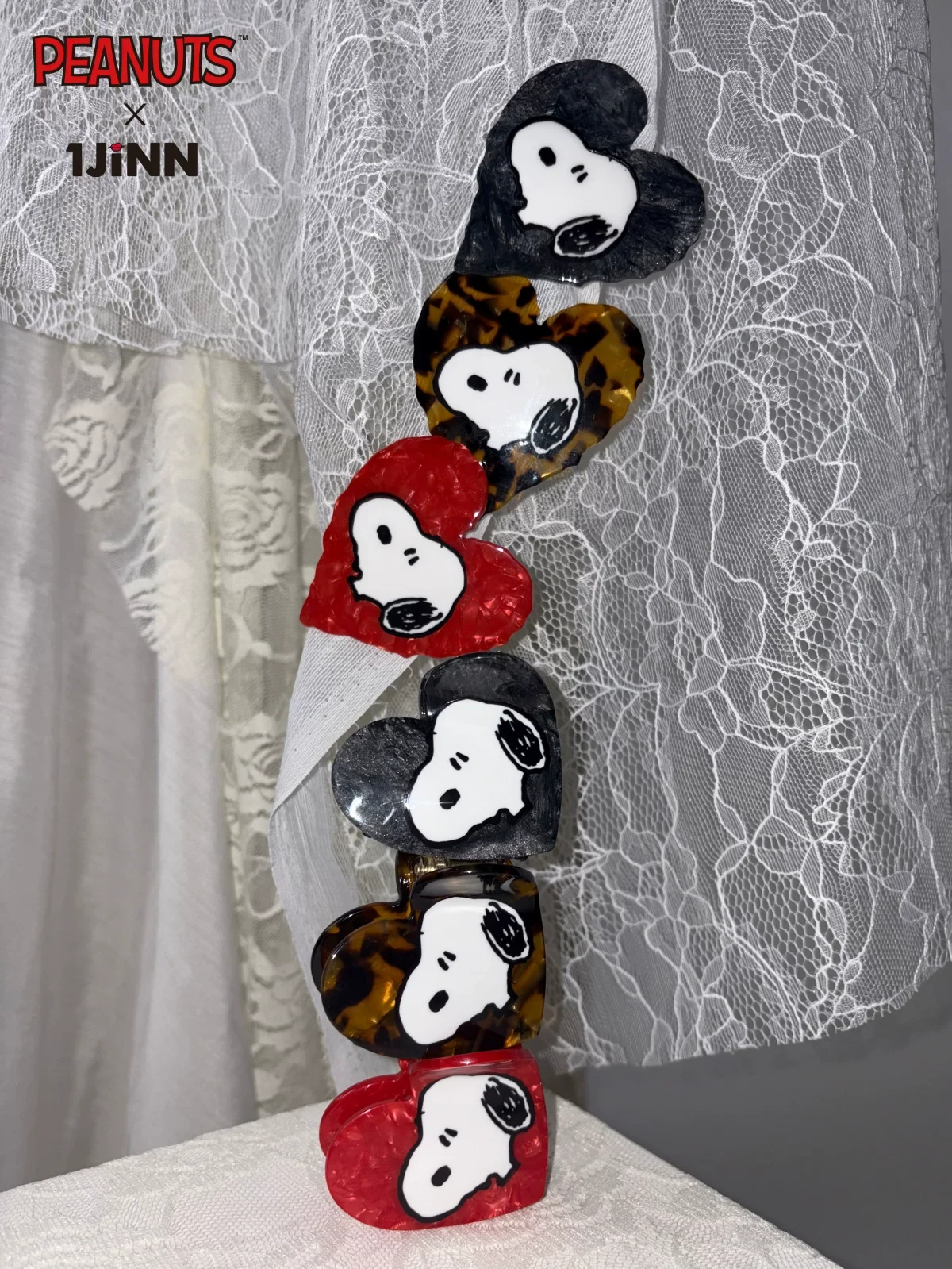 1jinn snoopy peanuts heart acetate hair claw 16