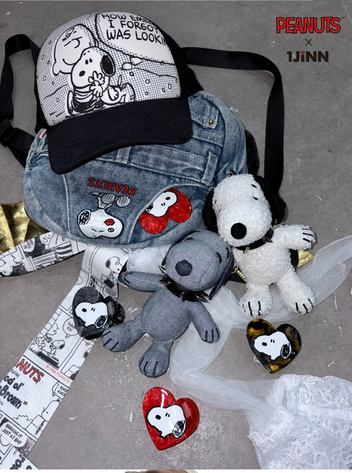 1jinn snoopy peanuts heart acetate hair claw 17