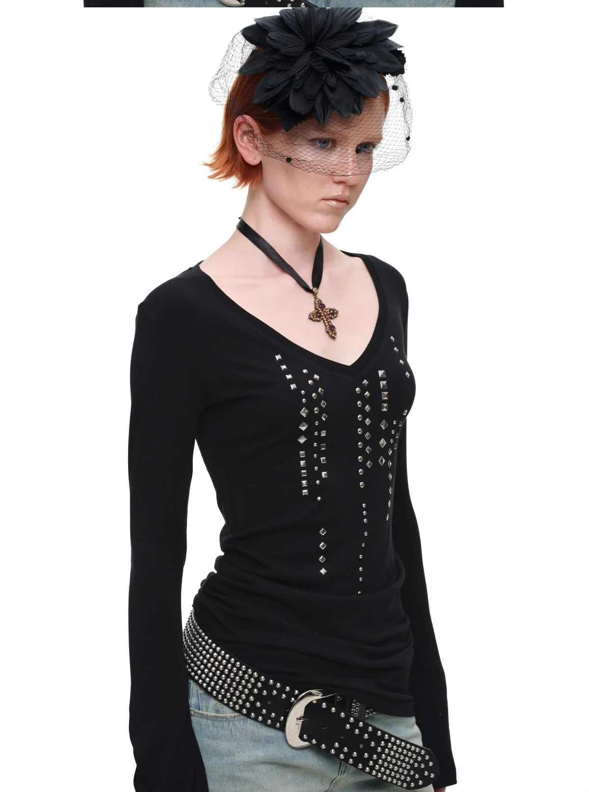 1JINN studded rhinestone V-neck knit top
