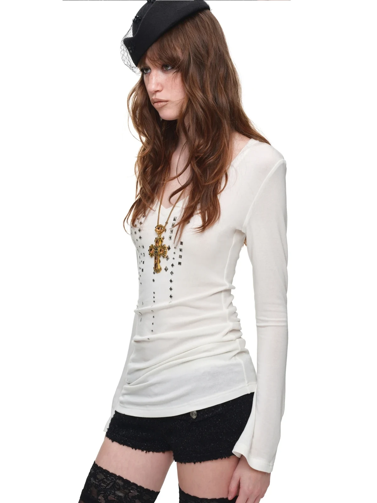1JINN studded rhinestone V-neck knit top