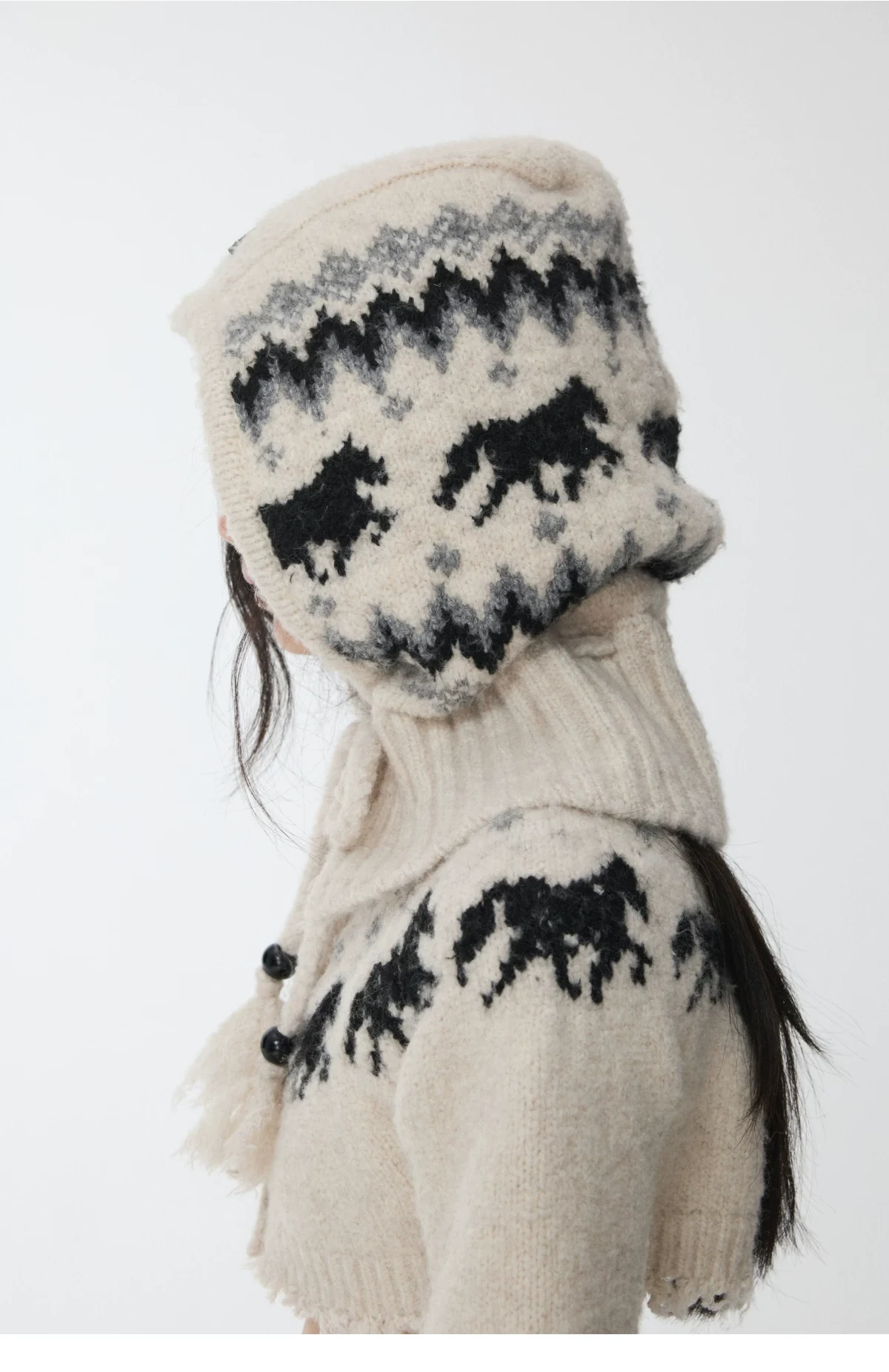 1Jinn Fair Isle Pony Jacquard Knit Hood 36