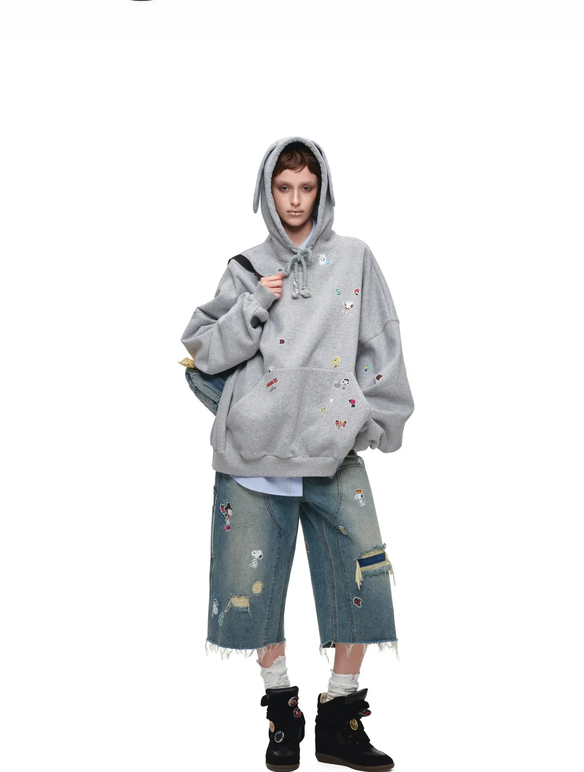 1Jinn X Snoopy Sticker Print Cropped Baggy Jeans 15