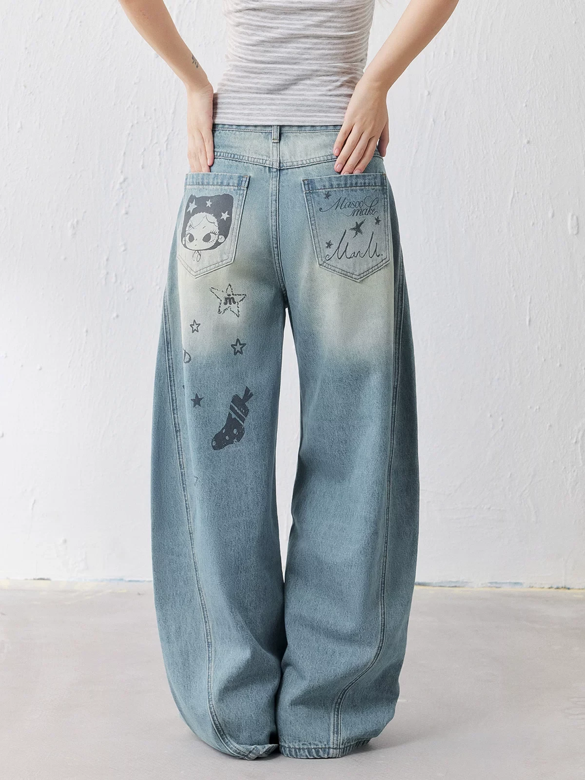 Masoomake Xiaoman Graffiti Print Barrel Leg Jeans 15