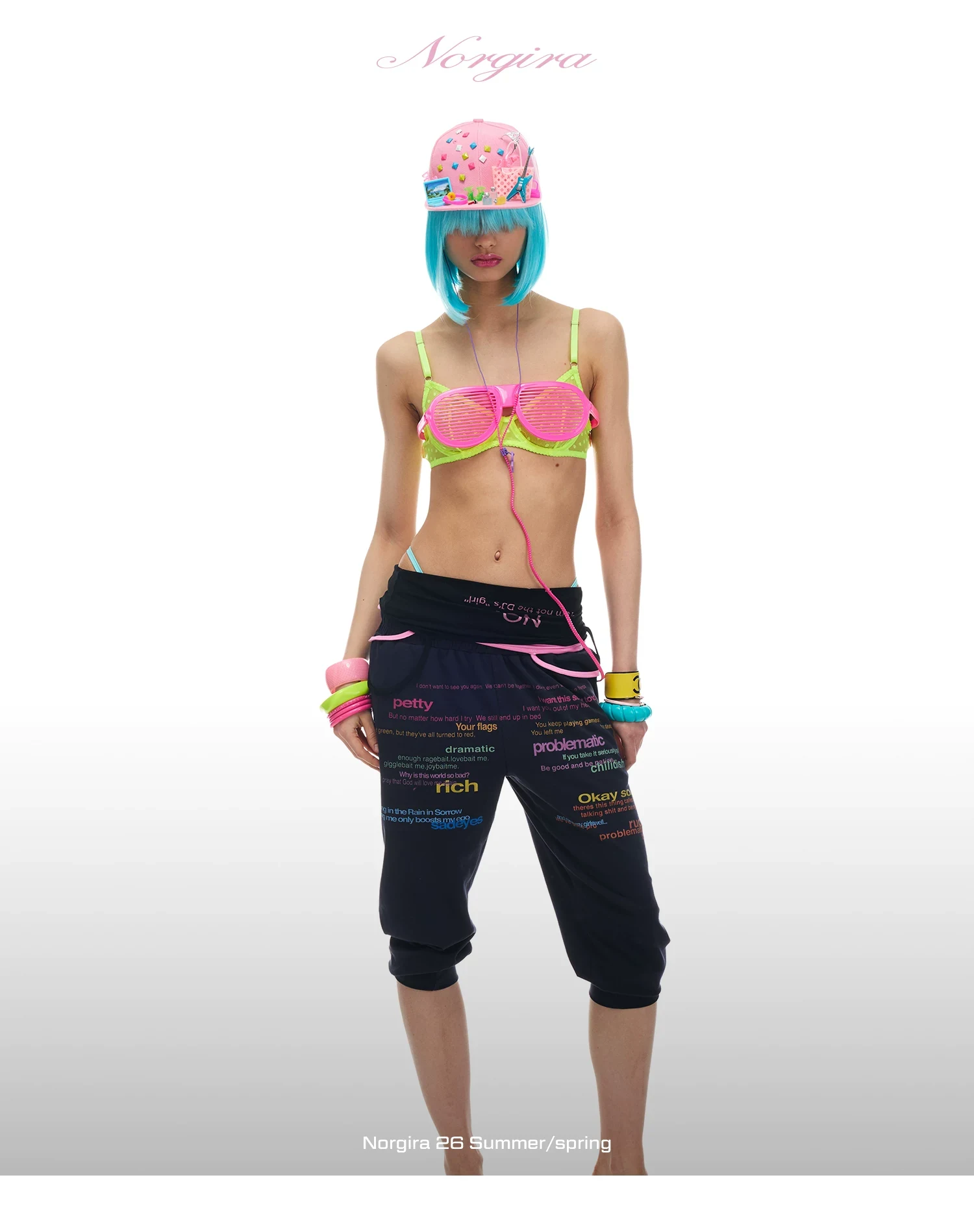 Norgira Slogan Print Cuffed Cropped Sweatpants 2